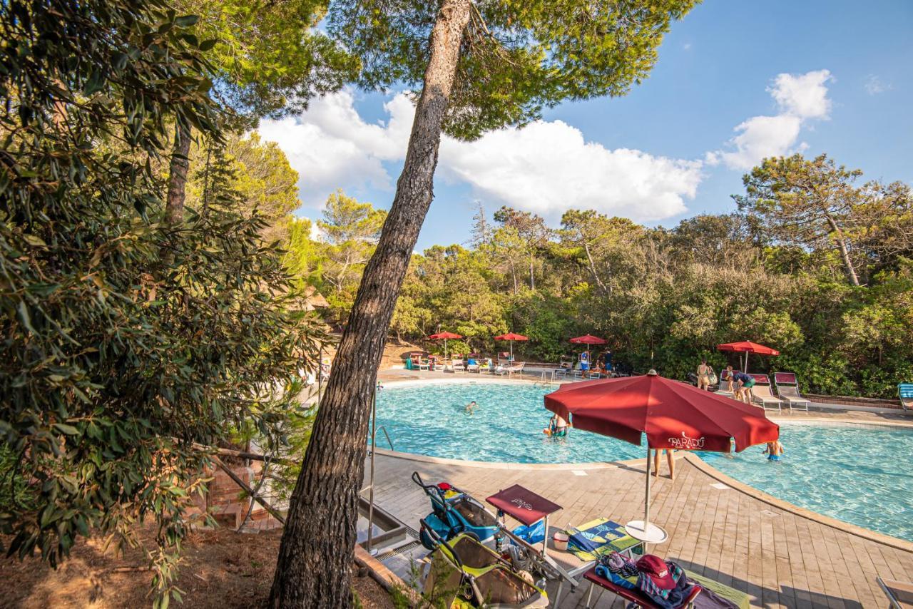 Paradu Ecovillage & Resort Marina di Castagneto Carducci Bagian luar foto