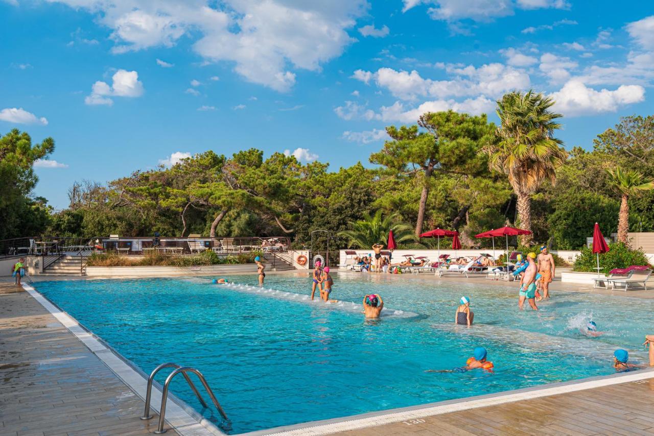 Paradu Ecovillage & Resort Marina di Castagneto Carducci Bagian luar foto